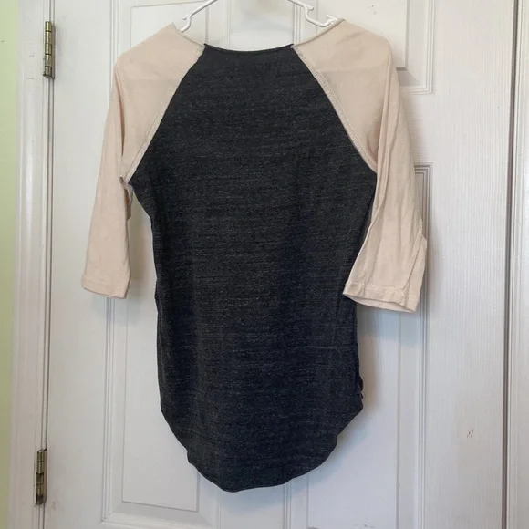 Prince Peter collection, NO BACKSTAGE PASSES Shirt Grey Cream Small - Picture 3 of 4